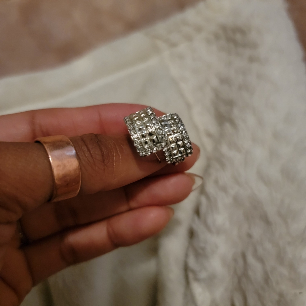 White Cubic Zirconia Silver Leverback Earrings